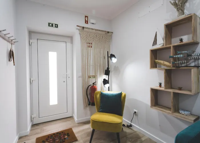 Apartament 100 - Point Break 12 *