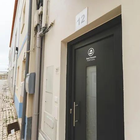 Apartment 100 - Point Break 12 Peniche