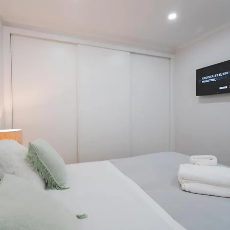 Apartment 100 - Point Break 12 Peniche