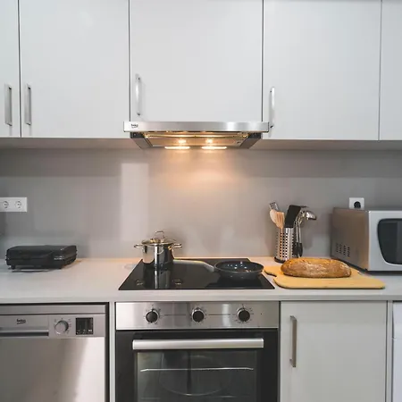 Apartment 100 - Point Break 12