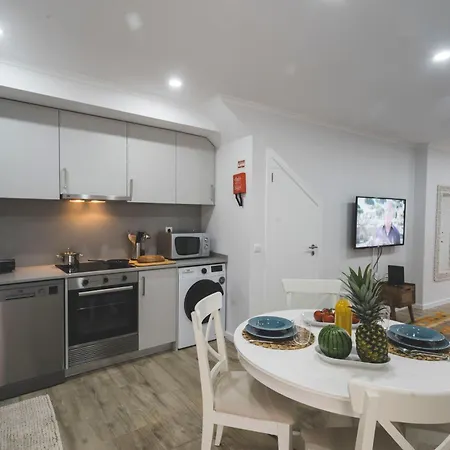 Apartment 100 - Point Break 12 Peniche